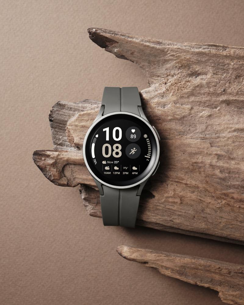 001_product_galaxy_watch5pro_graytitanium.jpg