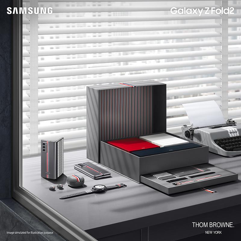 003_galaxyzfold2_thom_browne_edition_kv_1_1.jpg