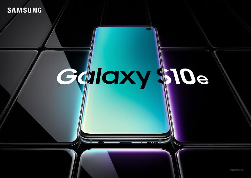 06_galaxys10e_KV_green_2p_rgb.jpg