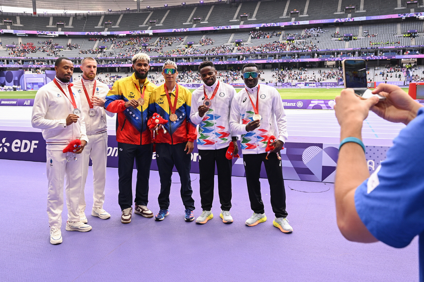 Paralympic-Victory-Selfie