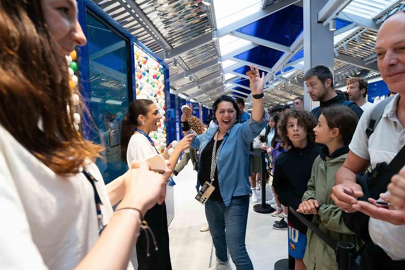 006-Samsung-Marks-Final-Countdown-to-Paris-2024-With-new-Olympic-rendezvous-Samsung-Square-Marigny.jpg