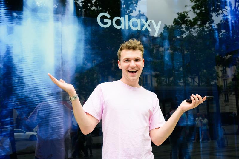 008-Galaxy-Unpacked-2024-Innovation-on-Display-Public-Reacts-to-New-AI-Features-on-Galaxy-Devices-in-Paris.jpg